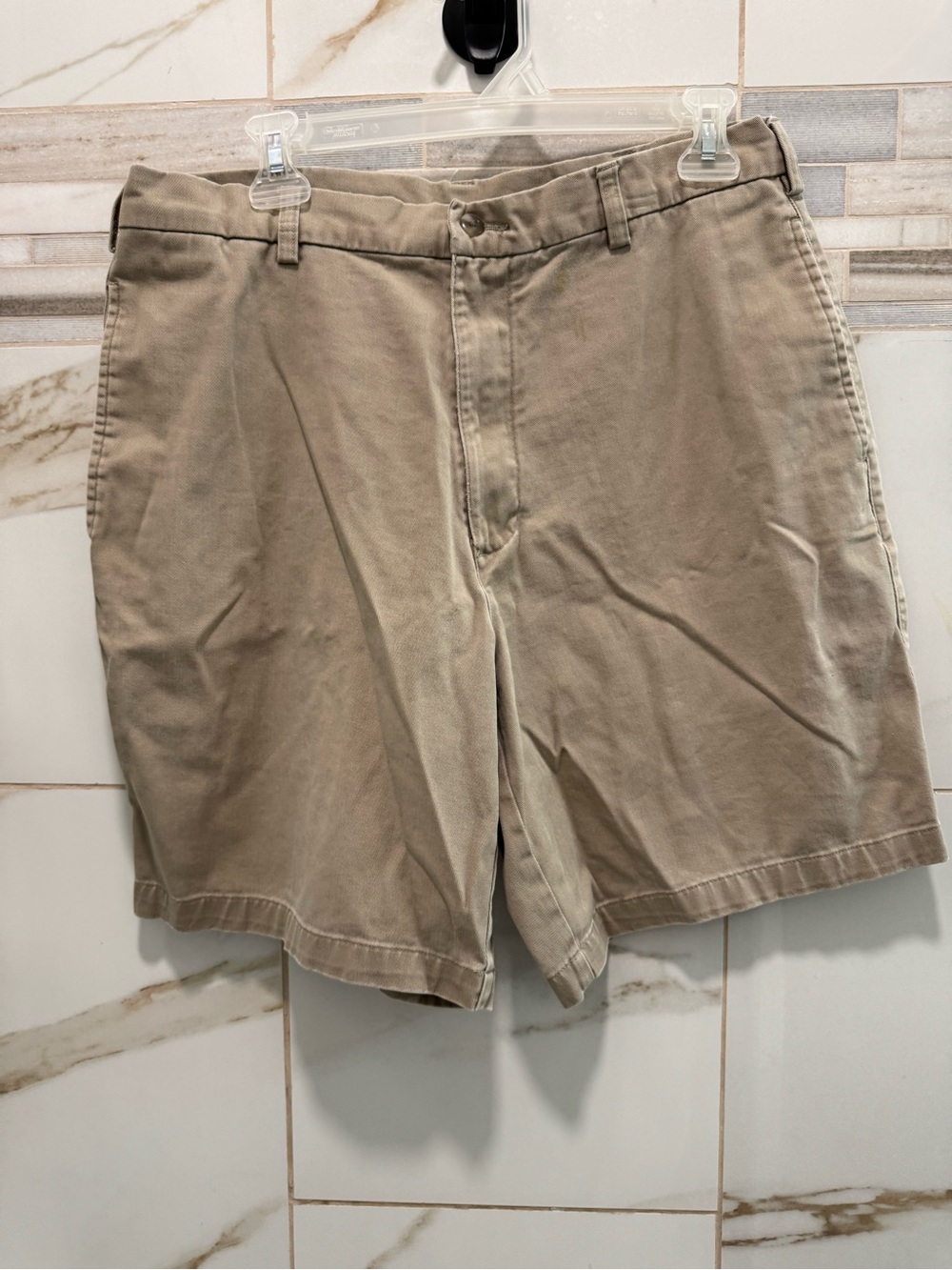 Vintage Roundtree & Yorke Men’s Size 34 Khaki Chino Shorts Cotton Y2K - Picture 3 of 7